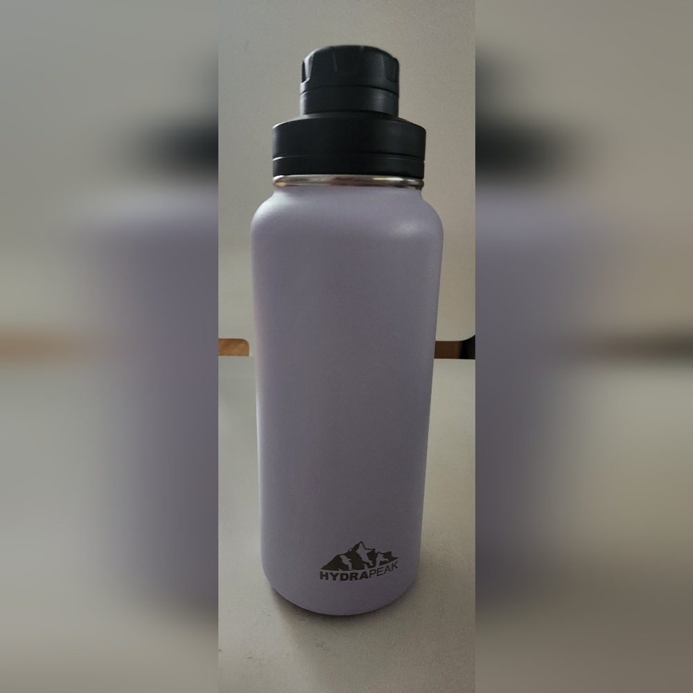 Hydrapeak Insulated Water Bottle